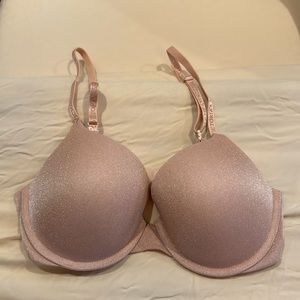 Victoria’s Secret T-shirt bra